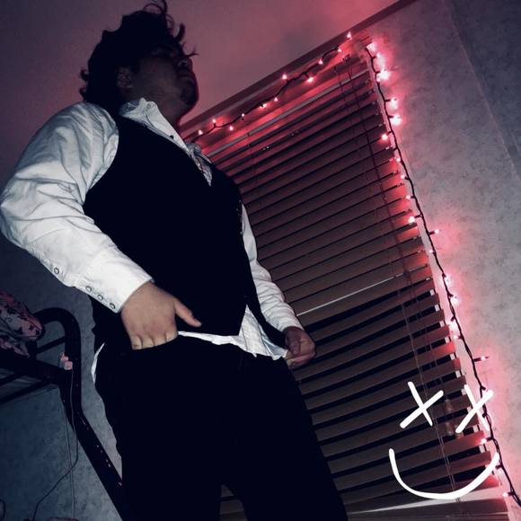 Meet your Posher, Christopher - Picture 1 of 1